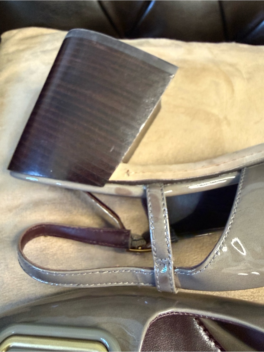 Tory Burch Taupe Patent Leather Slingback Heels with Gold Logo - Picture 15 of 15